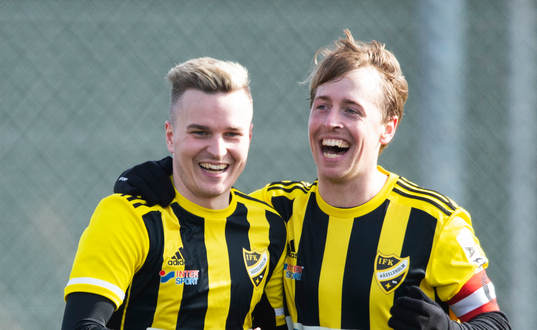 IFK Hässleholms veteraner Danny Gunnarsson och Robin