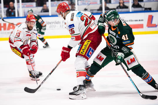 Kristianstads Melker Eriksson och Modos Sam Vigneault