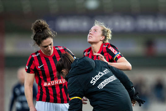 Brommapojkarnas Alice Ahlberg har ont
