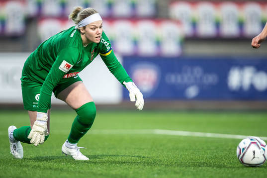 Brommapojkarnas målvakt Maggie Smither