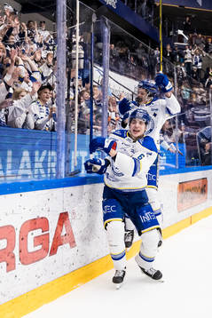 Leksands Alexander Lundqvist och Anton Johansson jublar