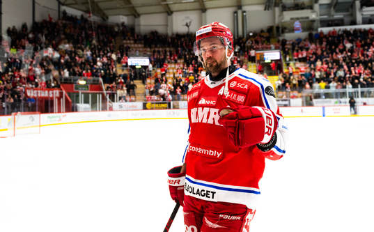 Timrås Tim Erixon jublar