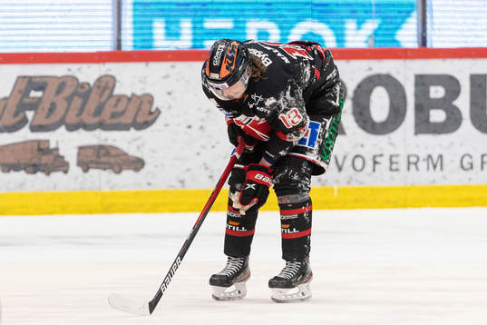 Örebros Rodrigo Abols lämnar isen