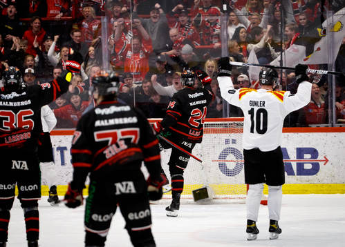 Örebros Jani Lajunen gör 4-2 och jublar