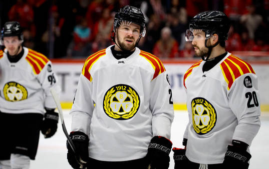 Brynäs Nick Olesen, Emil Molin och Oula Palve deppar