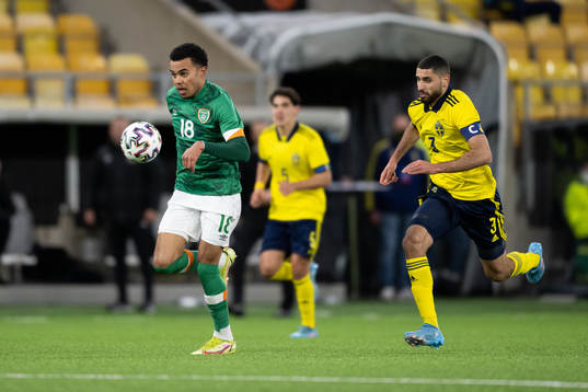 Tyreik Wright of Ireland and Aiham Ousou of Sweden