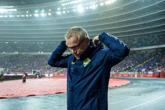 head coach Janne Andersson of Sweden