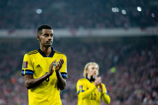 Alexander Isak and Emil Forsberg of Sweden look dejected