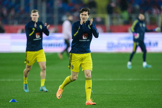 Emil Krafth and Victor Nilsson Lindelöf of Sweden