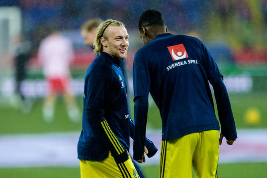 Emil Forsberg and Alexander Isak of Sweden
