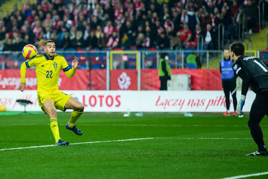 Alexander Isak and Robin Quaison of Sweden