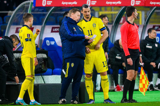 Assistant coach Peter Wettergren and Zlatan Ibrahimovic