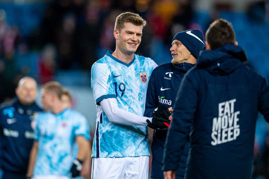 Alexander Sørloth and Morten Thorsby of Norway