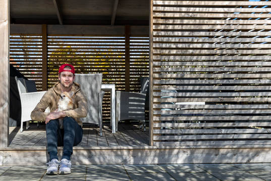 Lucas Ekeståhl-Jonsson och hunden Levi