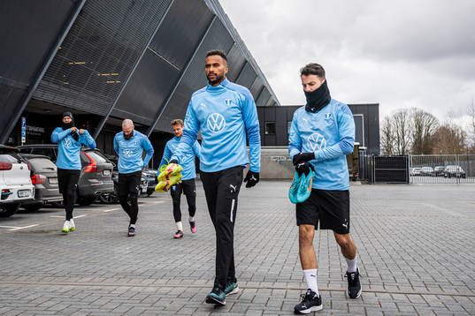 Isaac Kiese Thelin och Erdal Rakip