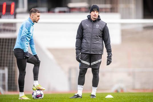 Veljko Birmancevic och tränare Milos Milojevic