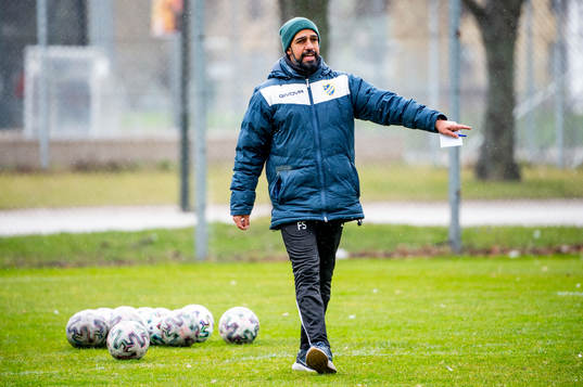 Tränare Firat Sahan