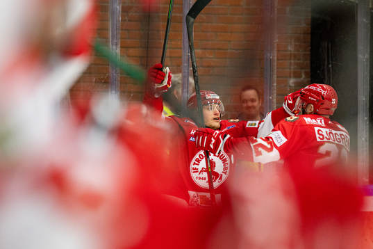 Troja/Ljungbys Daniel Karlsson jublar