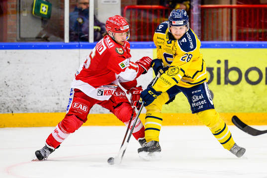 Troja/Ljungbys Dennis Fröland och Södertäljes Emil Alba