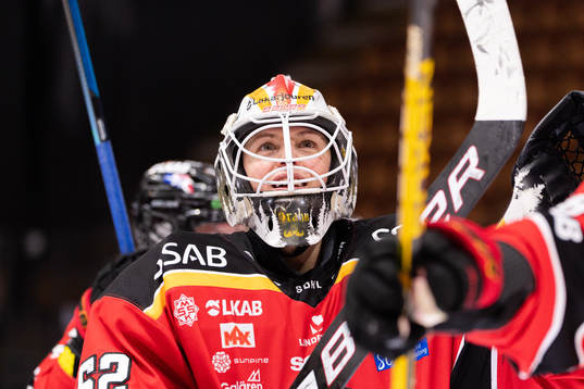 Luleås målvakt Sara Grahn jublar