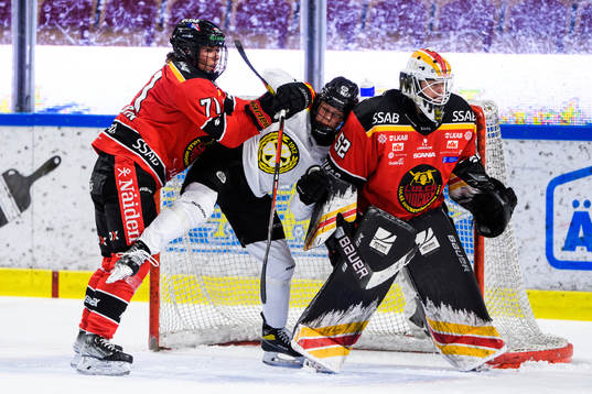 Luleås Anna Kjellbin och Brynäs Anna Meixner och Luleås