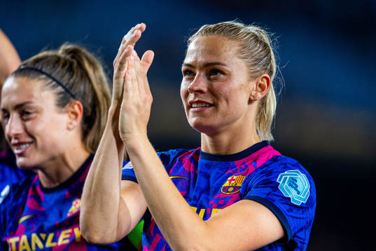 Fridolina Rolfö of Barcelona celebrates