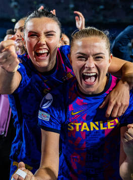 Ingrid Syrstad Engen and Fridolina Rolfö of Barcelona