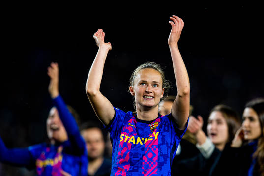Caroline Graham Hansen of Barcelona celebrates