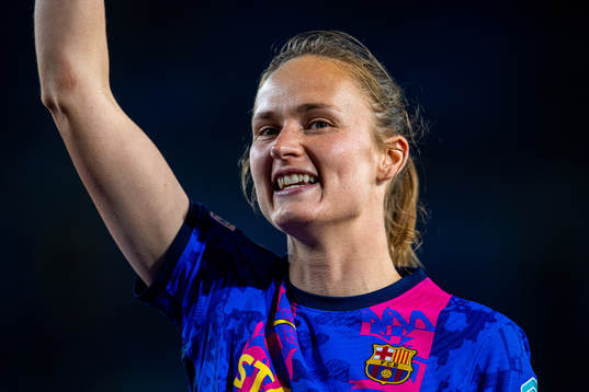 Caroline Graham Hansen of Barcelona celebrates