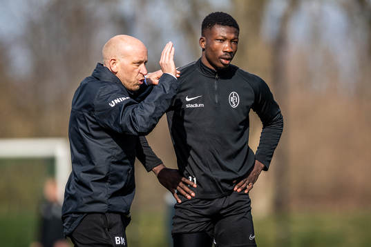 Tränare Billy Magnusson och Ousmane Diawara