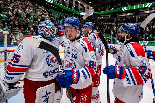 Oskarshamns målvakt Joe Cannata  och Patrik Karlkvist