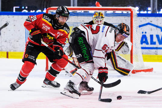 Luleås Pontus Själin och Örebros Robert Leino