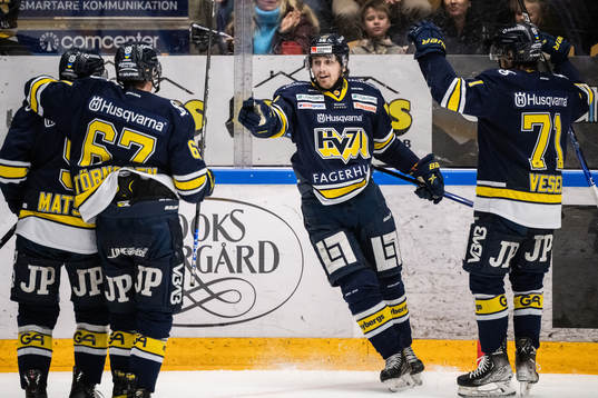 s Fredrik Forsberg jublar