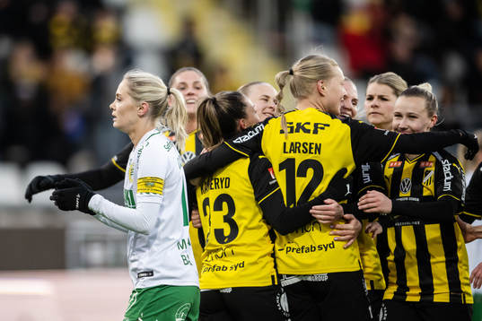 Hammarbys Alice Carlsson deppar