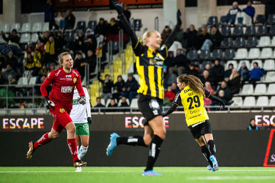 Häckens Mille Gejl Jensen jublar