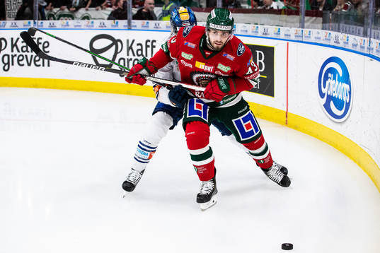Växjös Ludvig Claesson och Frölundas Michael Spacek