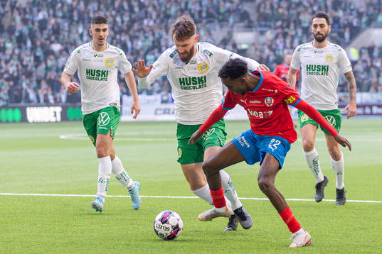 Hammarbys Simon Sandberg och Helsingborgs Taha Ali