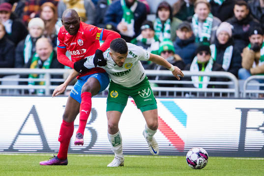Helsingborgs Ravy Tsouka-Dozi och Hammarbys Astrit Selmani