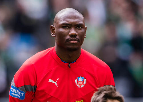 Helsingborgs Ravy Tsouka-Dozi innan fotbollsmatchen i