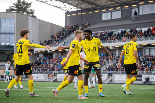 Magnus Nordengen Knudsen and Ogbu Igoh of Lillestrøm