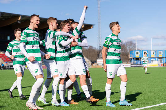 Västerås spelare jublar