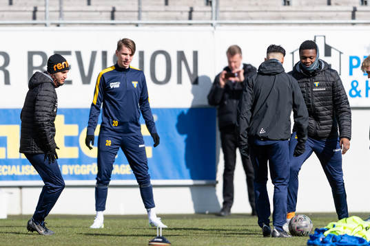 Torns Ludvig Bergman före fotbollsmatchen i Ettan södra