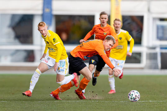 Falkenbergs Wilhelm Ärlig och Torns Adam Olofsson
