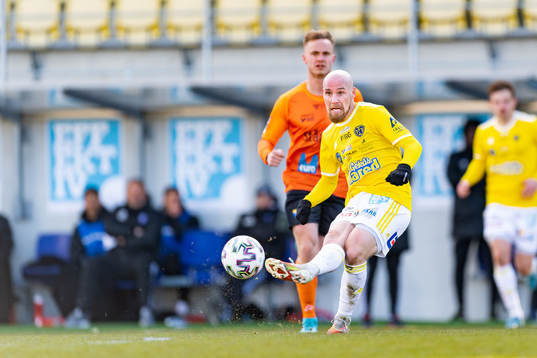 Falkenbergs Christoffer Carlsson