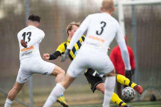 IFK Hässleholms Robin Strömberg i matchen i div. 2 Södra