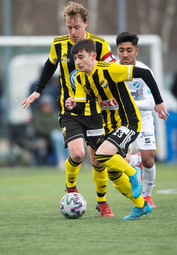 IFK Hässleholms Robin Strömberg och Armin Culum i matchen