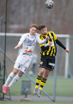 IFK Hässleholms Albin Ekström i matchen i div. 2 Södra