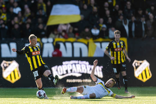 s Sebastian Larsson