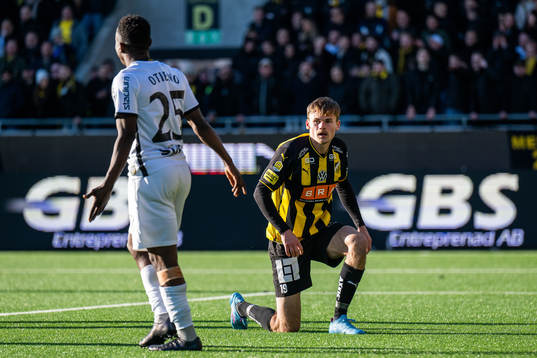 Häckens Oscar Uddenäs deppar
