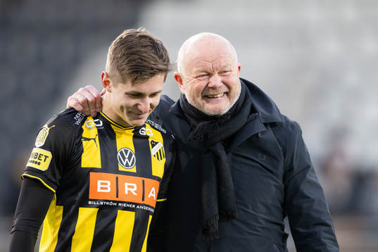 Häckens Leo Bengtsson och tränare Per-Mathias Høgmo